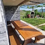 Vineyard With Private Jacuzzi 度假居 梅特利卡