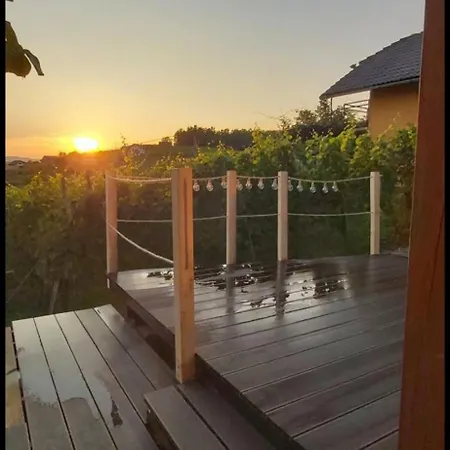 Vineyard With Private Jacuzzi Tatil Evi