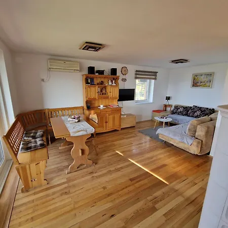 Tatil Evi Vineyard With Private Jacuzzi Metlika