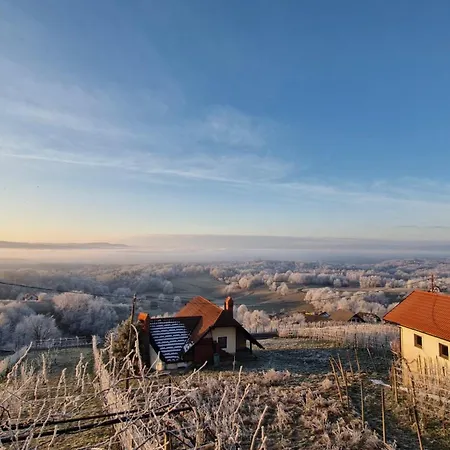 Vineyard With Private Jacuzzi Ferienhaus