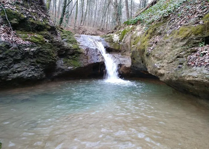 Vineyard With Private Jacuzzi Дом отдыха Метлика